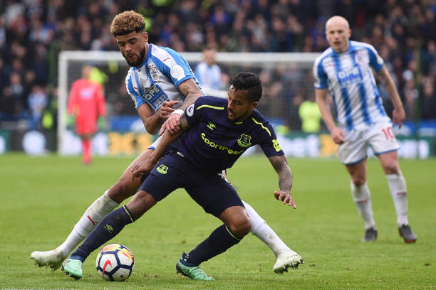 年轻球员以 年轻球员以