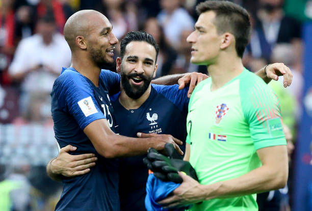 她们在经历 她们在经历